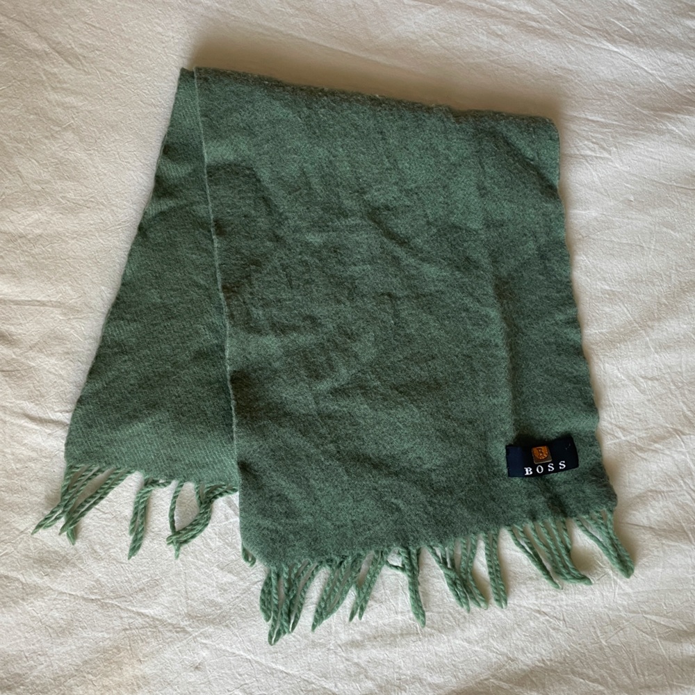 100% Cotton HUGO BOSS Sage Green Scarf